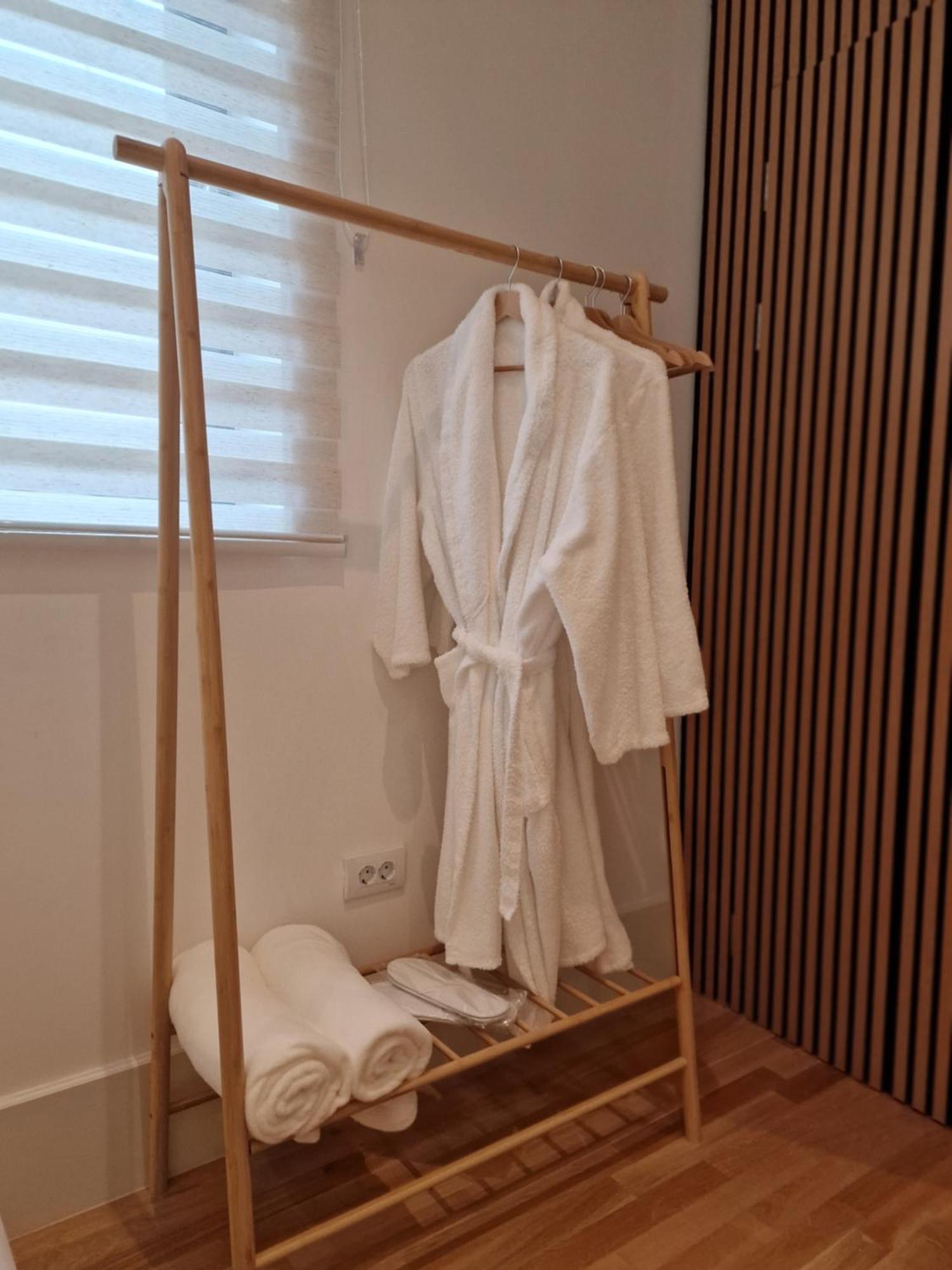 Apartamento Rokebea Luxury Braşov Exterior foto